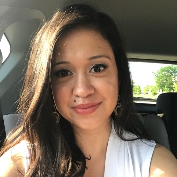 Meet your Posher, Abby - Picture 1 of 1